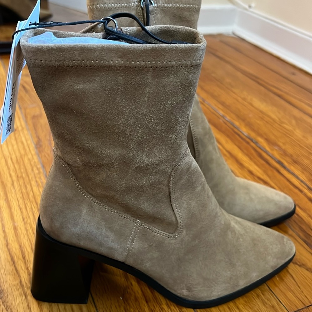 ZARA Beige Suede Heeled Ankle Boots Size 38 NWT